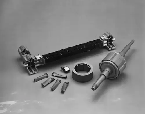 Engine accessories - Image 2
