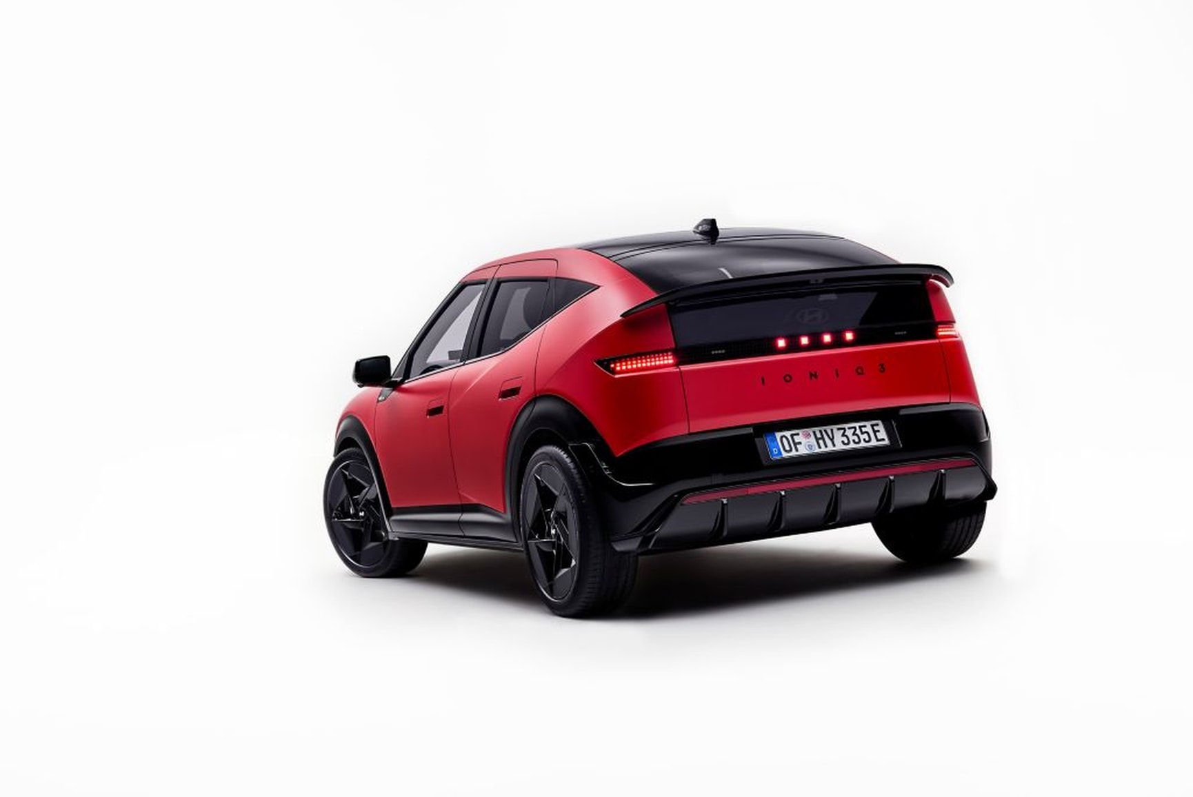 2026 Hyundai Ioniq 3 - Image 2